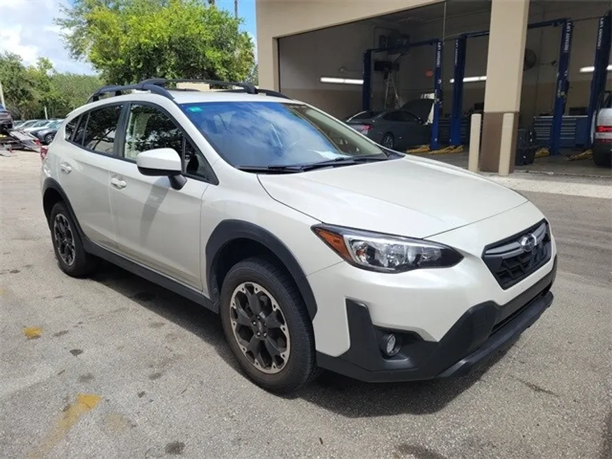 2023 Subaru Crosstrek Premium photo 1