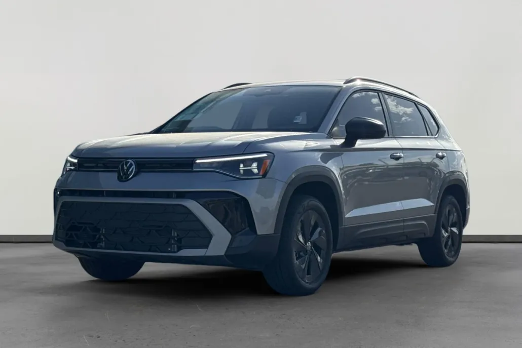 2025 Volkswagen Taos S photo 1