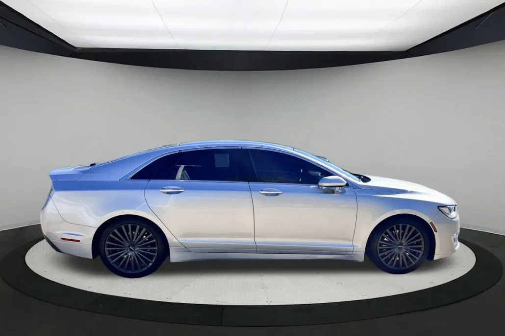 2018 Lincoln MKZ Reserve photo 1