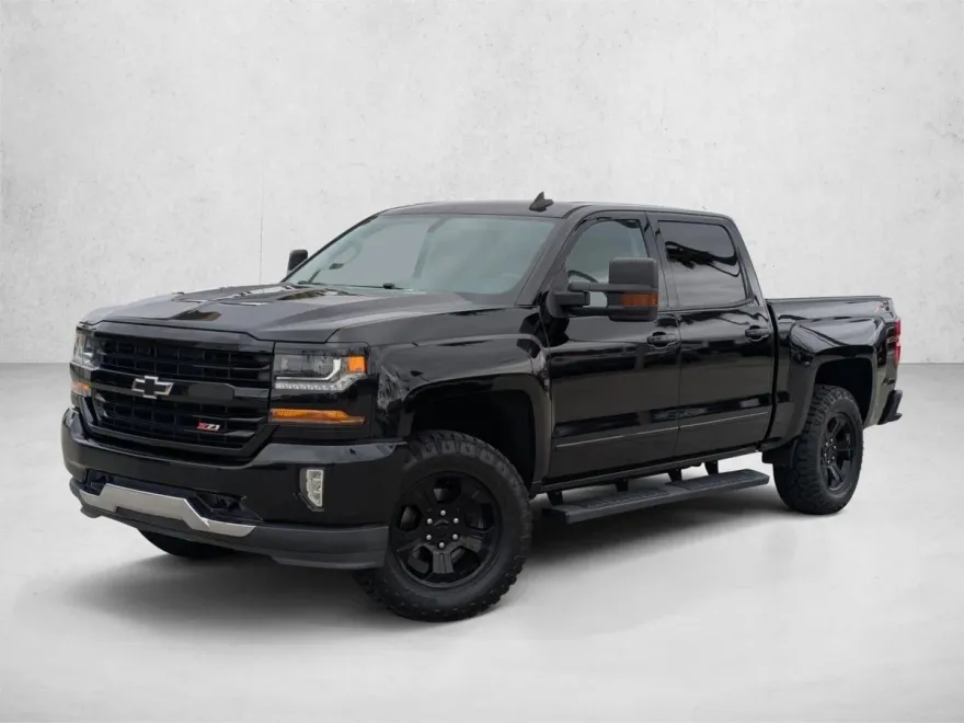 2018 Chevrolet Silverado 1500 LT Z71 photo 1
