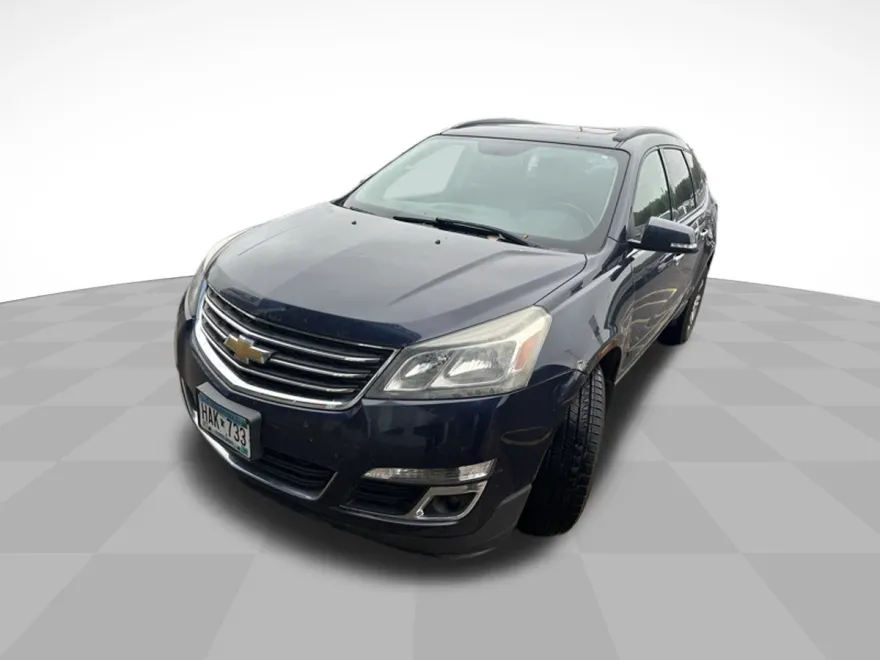 2015 Chevrolet Traverse 2LT photo 1