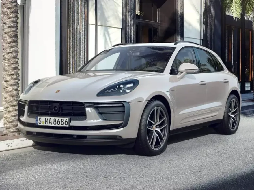 2025 Porsche Macan T photo 1
