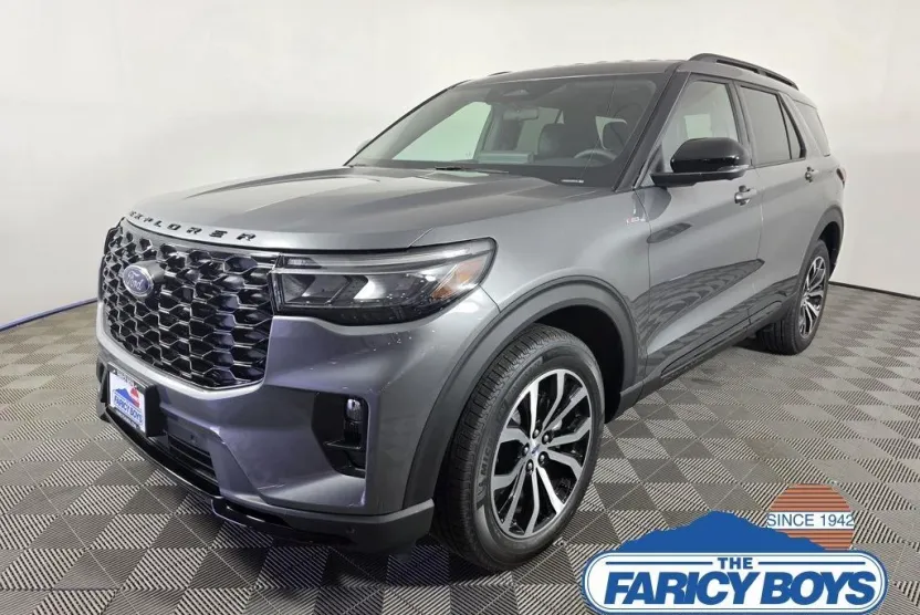 2025 Ford Explorer ST-Line photo 1