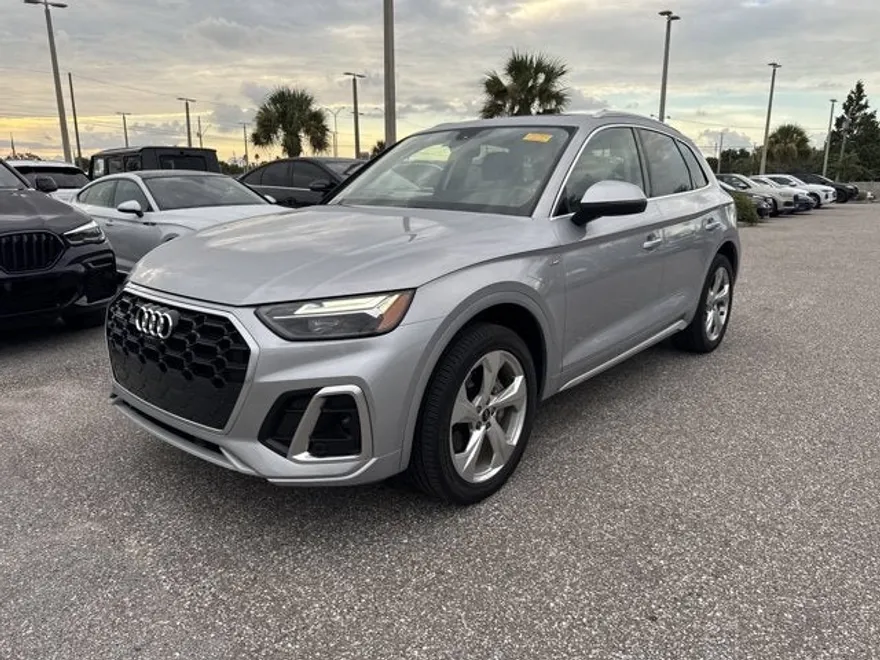 2022 Audi Q5 S line Premium Plus 45 TFSI photo 1