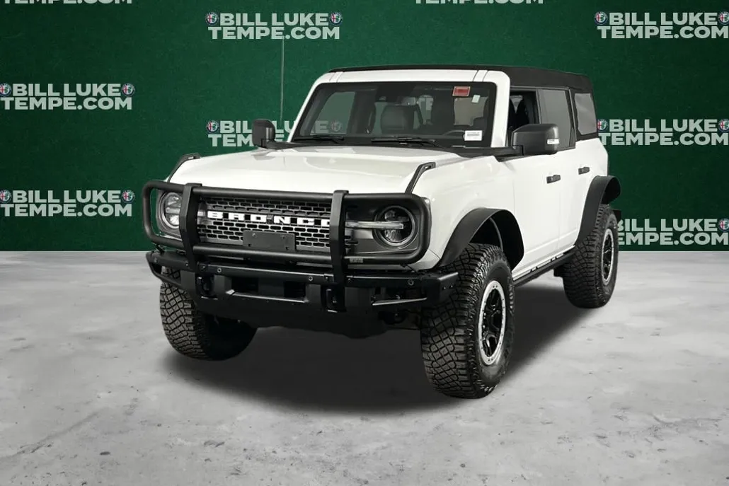 2024 Ford Bronco Badlands photo 1
