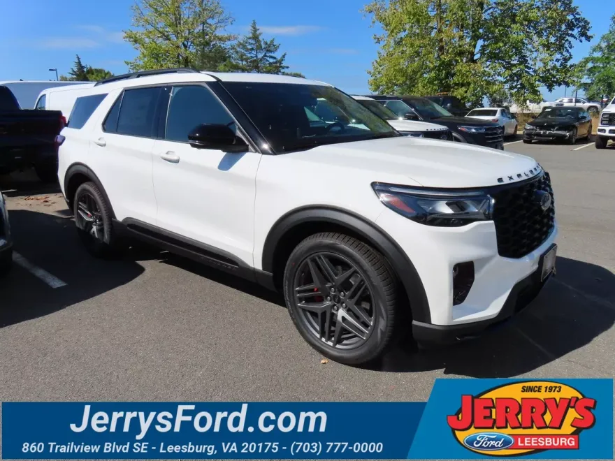 2025 Ford Explorer ST photo 1