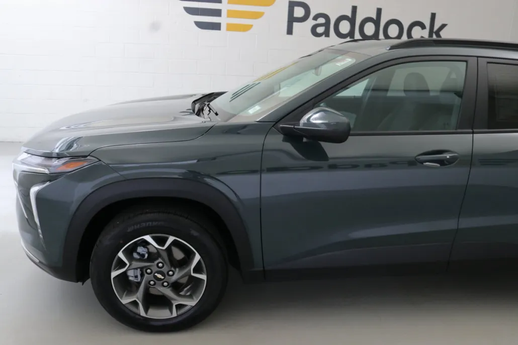 2025 Chevrolet Trax LT photo 1