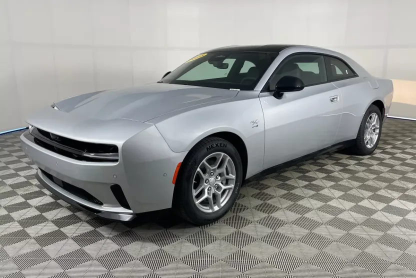 2025 Dodge Charger R/T photo 1