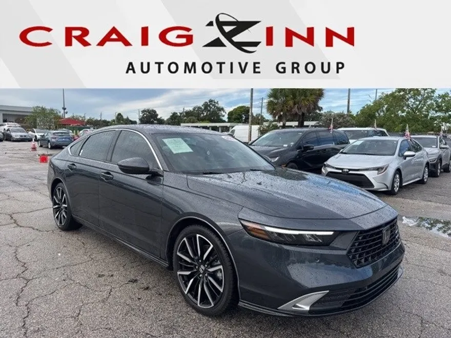 2023 Honda Accord Hybrid Touring photo 1