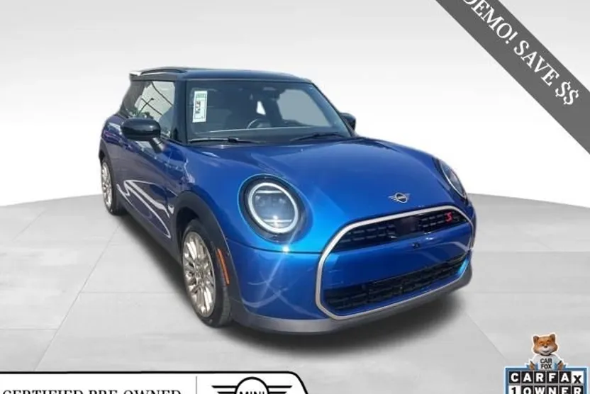 2025 Mini Cooper S Iconic photo 1
