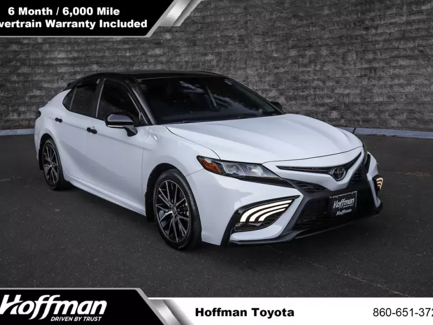 2023 Toyota Camry SE photo 1