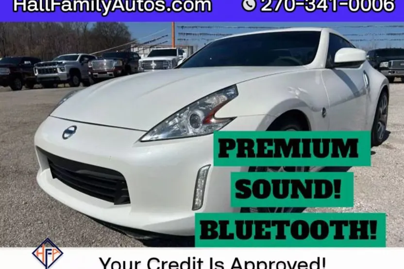2015 Nissan 370Z Sport photo 1