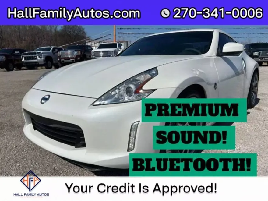 2015 Nissan 370Z Sport photo 1