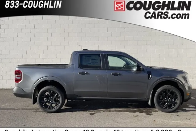 2025 Ford Maverick XLT photo 1