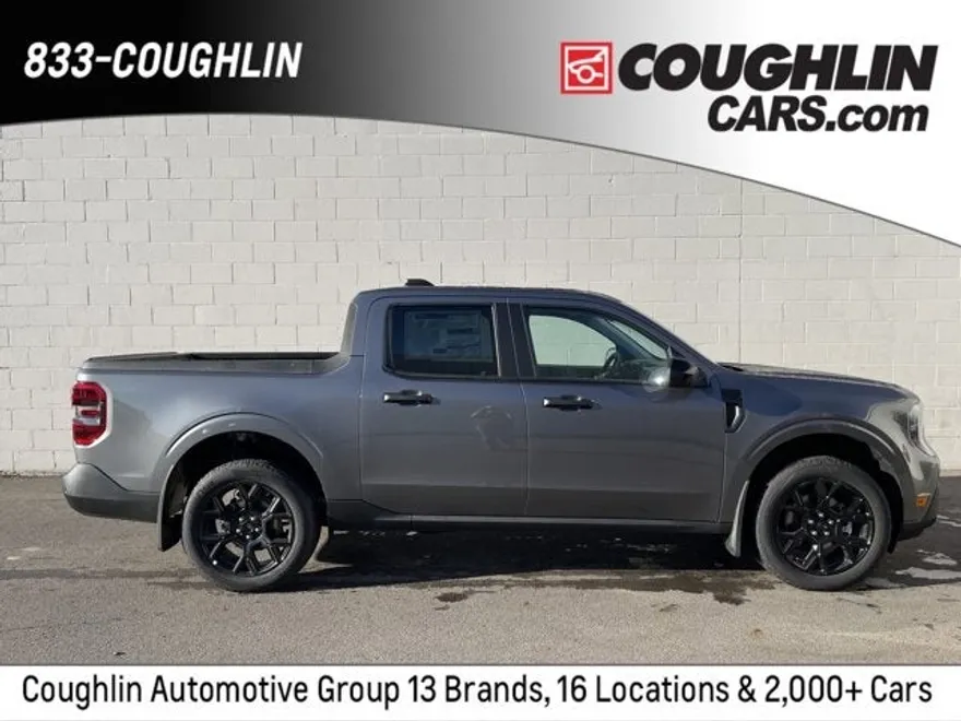 2025 Ford Maverick XLT photo 1
