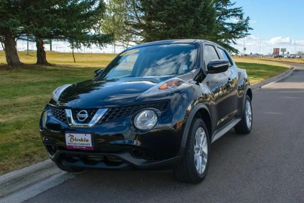 2017 Nissan Juke S photo 1