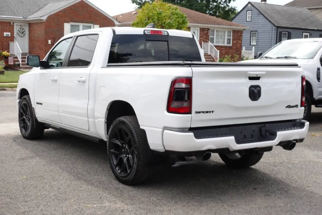 2022 Ram 1500 Sport photo 1