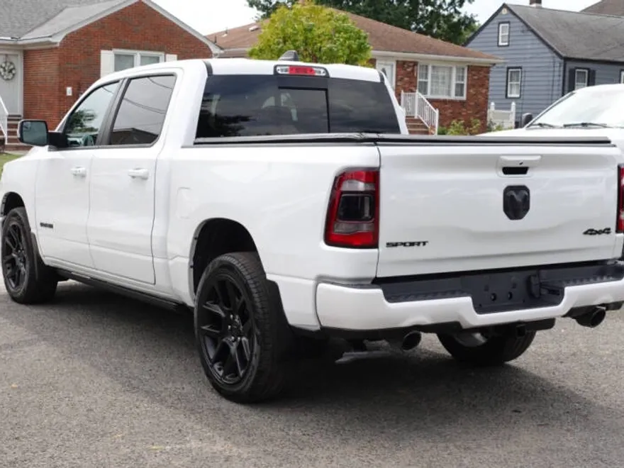 2022 Ram 1500 Sport photo 1