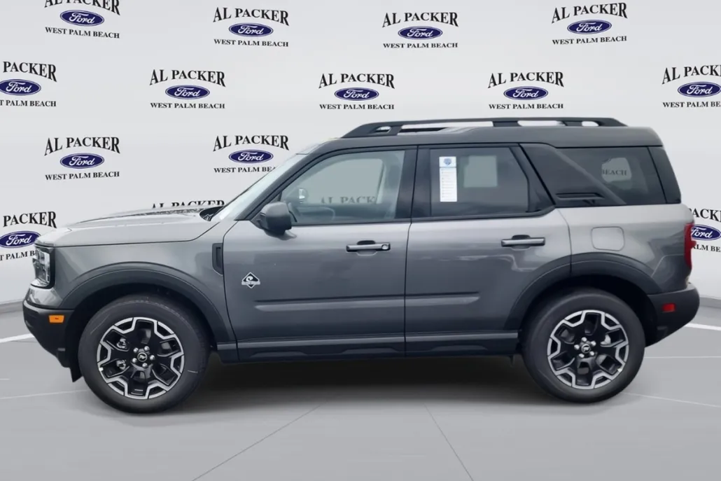 2025 Ford Bronco Sport Outer Banks photo 1