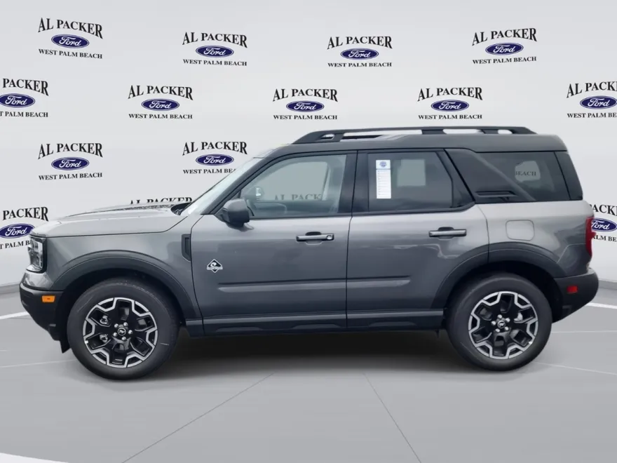 2025 Ford Bronco Sport Outer Banks photo 1