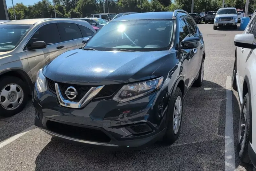 2016 Nissan Rogue photo 1