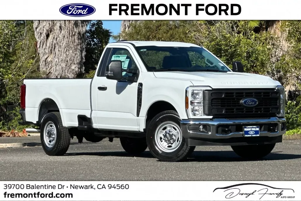 2025 Ford F-250 photo 1