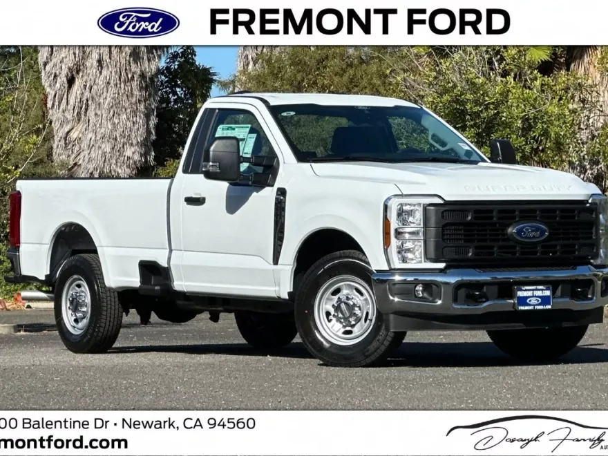 2025 Ford F-250 photo 1