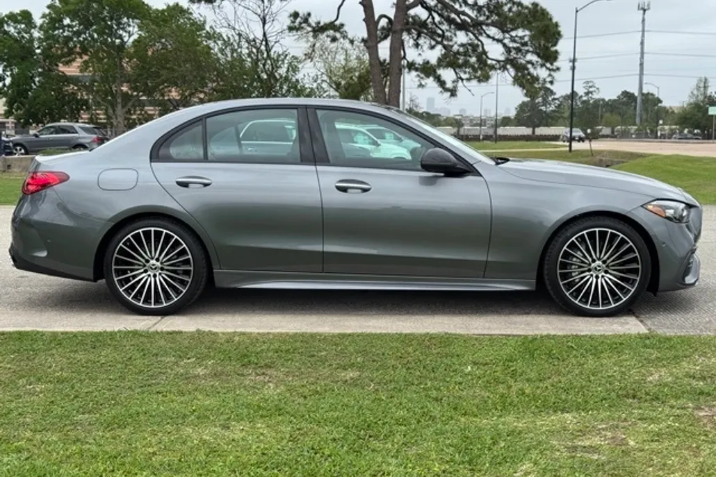2025 Mercedes Benz C 300 photo 1