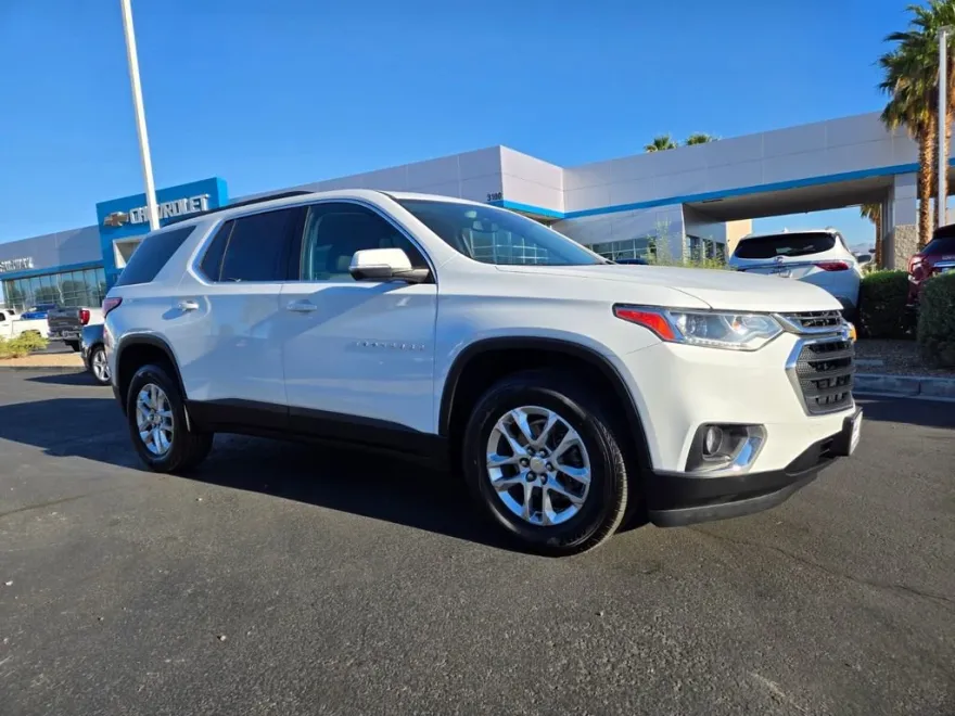 2021 Chevrolet Traverse Cloth photo 1