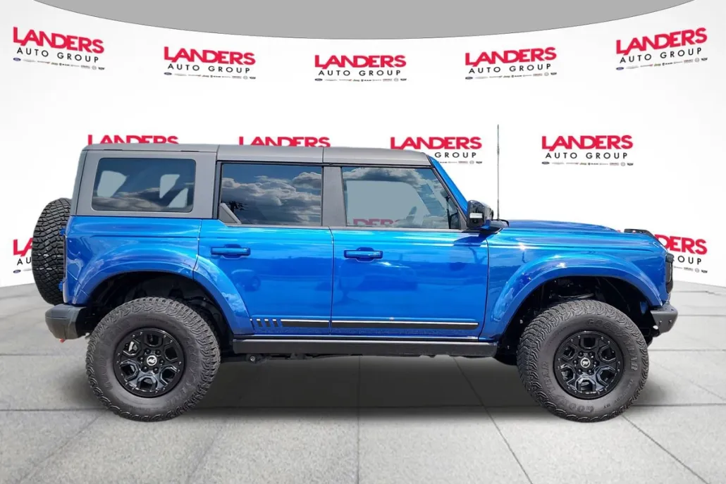 2021 Ford Bronco First Edition photo 1