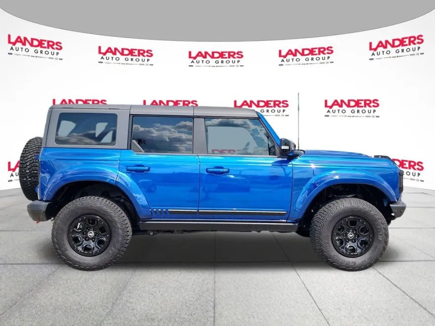 2021 Ford Bronco First Edition photo 1