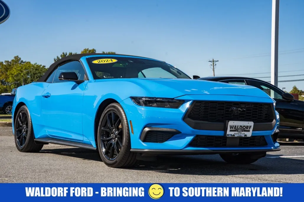 2024 Ford Mustang EcoBoost Premium photo 1
