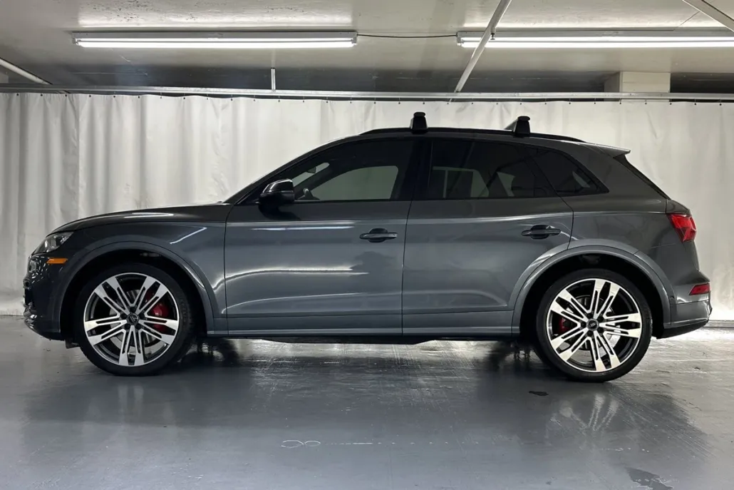 2019 Audi SQ5 Prestige photo 1