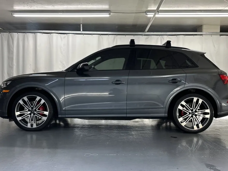 2019 Audi SQ5 Prestige photo 1