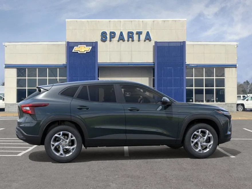 2026 Chevrolet Trax LS photo 1