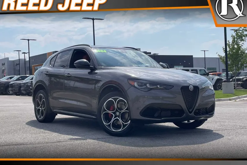 2024 Alfa Romeo Stelvio Tributo Italiano photo 1