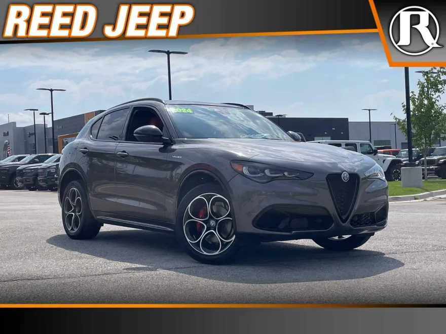 2024 Alfa Romeo Stelvio Tributo Italiano photo 1