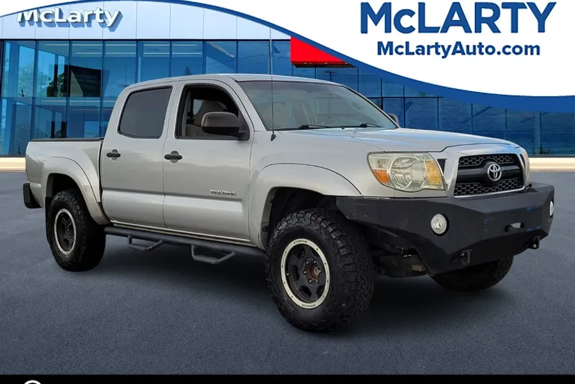 2011 Toyota Tacoma Double Cab V6 PreRunner photo 1