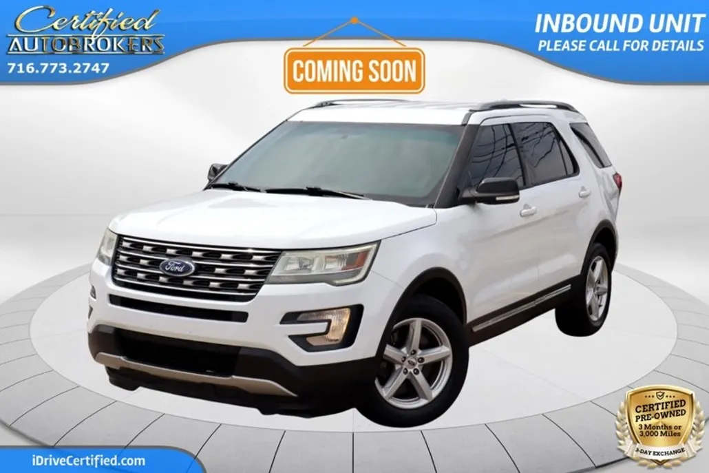 2016 Ford Explorer XLT photo 1