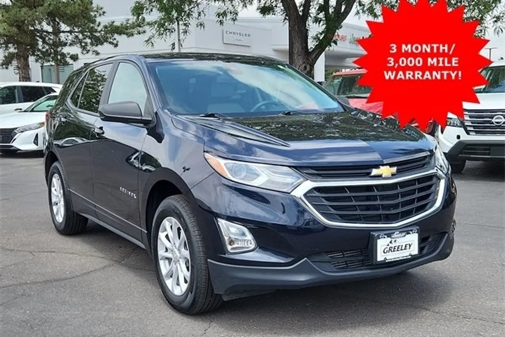 2021 Chevrolet Equinox LS photo 1
