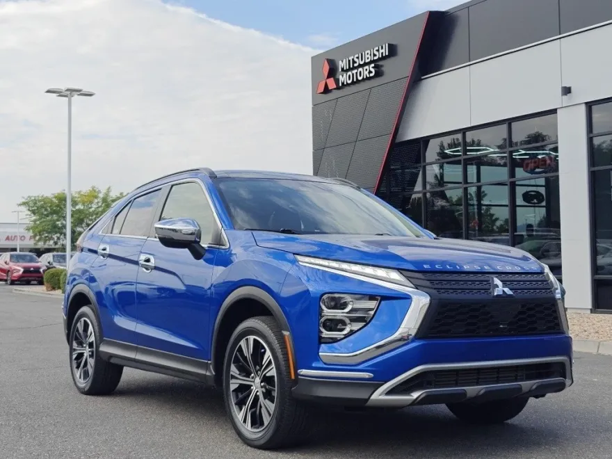 2022 Mitsubishi Eclipse Cross SE photo 1
