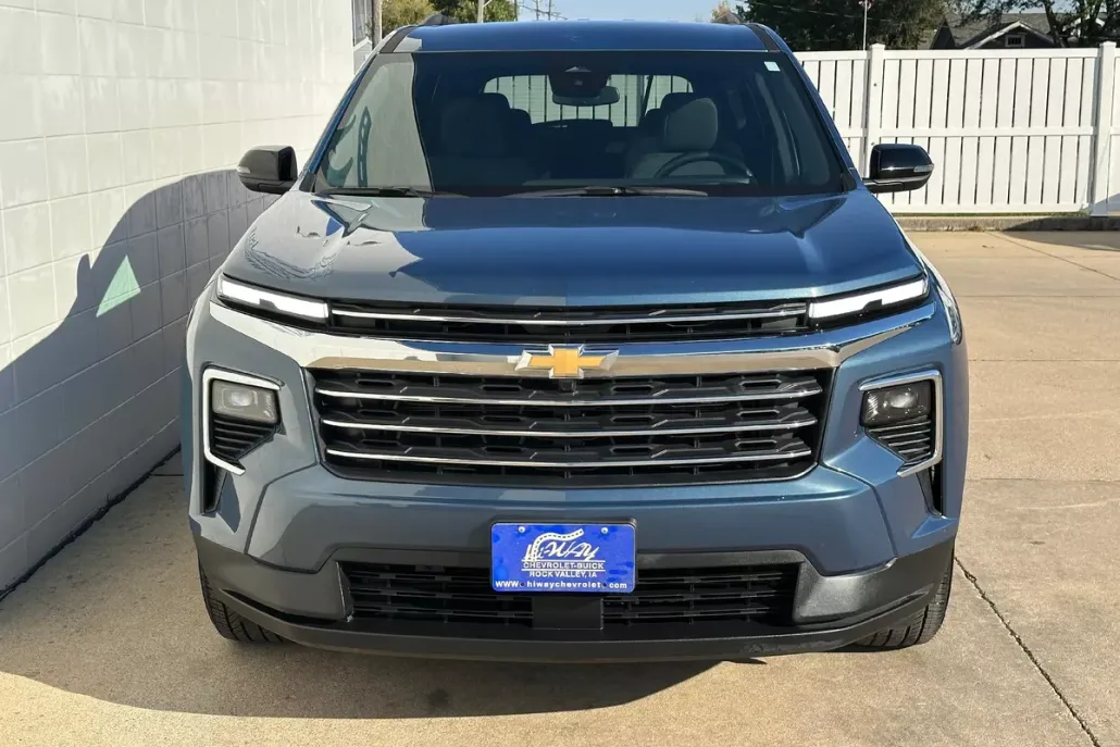 2025 Chevrolet Traverse photo 1