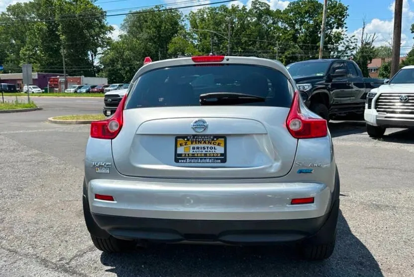 2012 Nissan Juke SL photo 1