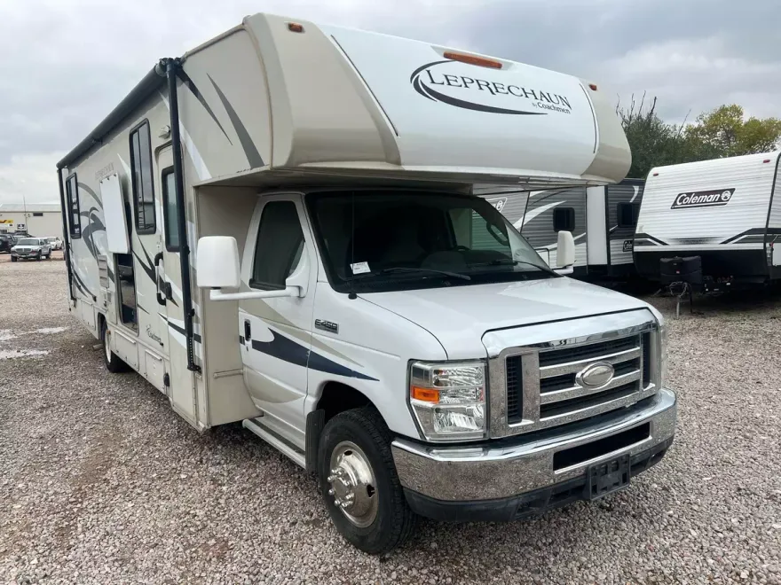 2015 Ford E-450 photo 1