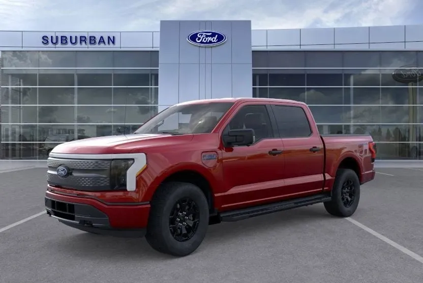 2025 Ford F-150 Lightning XLT photo 1