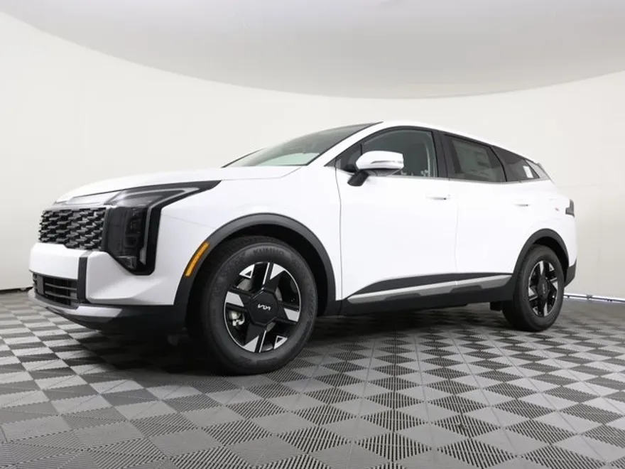 2026 Kia Sportage LX photo 1
