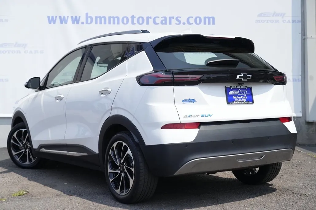 2022 Chevrolet Bolt EUV Premier photo 1