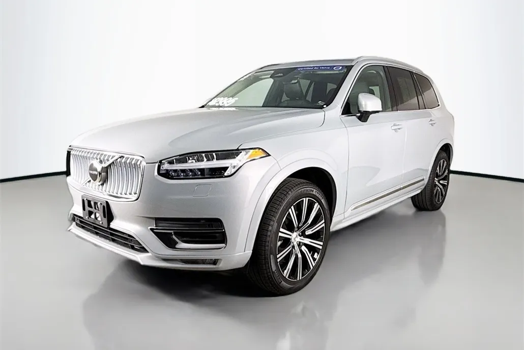 2024 Volvo XC90 B5 Core photo 1