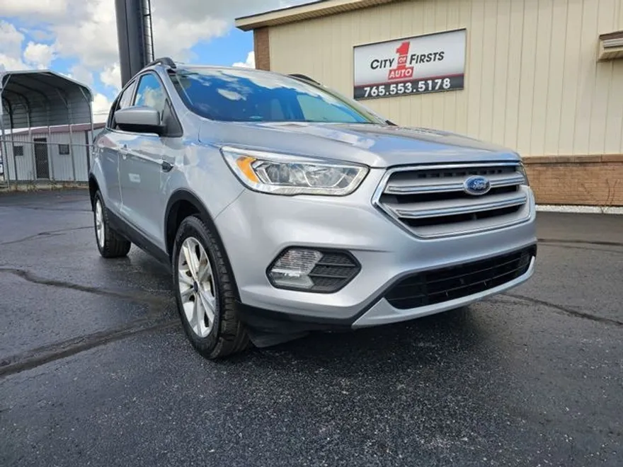 2019 Ford Escape SEL photo 1