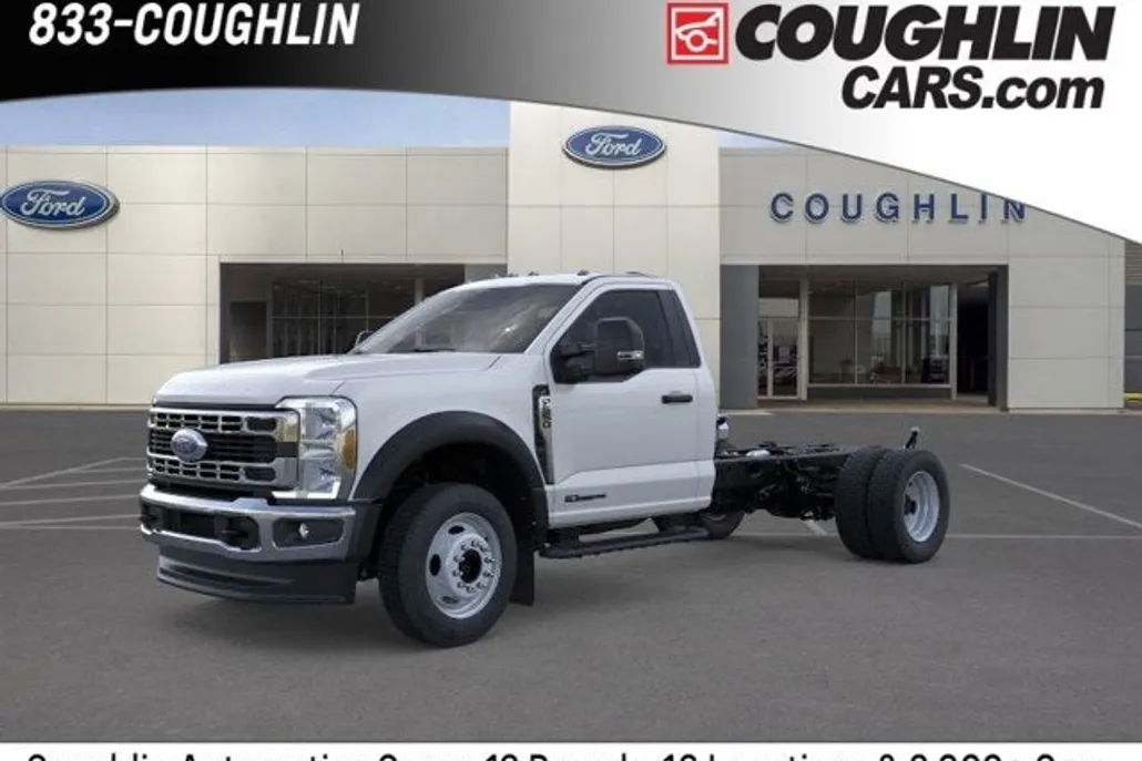 2025 Ford F-550 XL photo 1